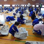 「新聞」を学ぶ 神戸・水木小５、6年生 模擬インタビューも