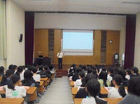 251008kobejyogakuinntyuu.JPG