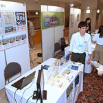新聞で学んで 教育現場の活用例をブースで紹介 ＮＩＥ神戸大会