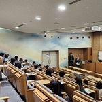 情報発信力を磨く 甲南女子大で本紙社員が特別講義