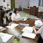 新聞使い仕事力アップ　兵庫県信組が新入職員研修